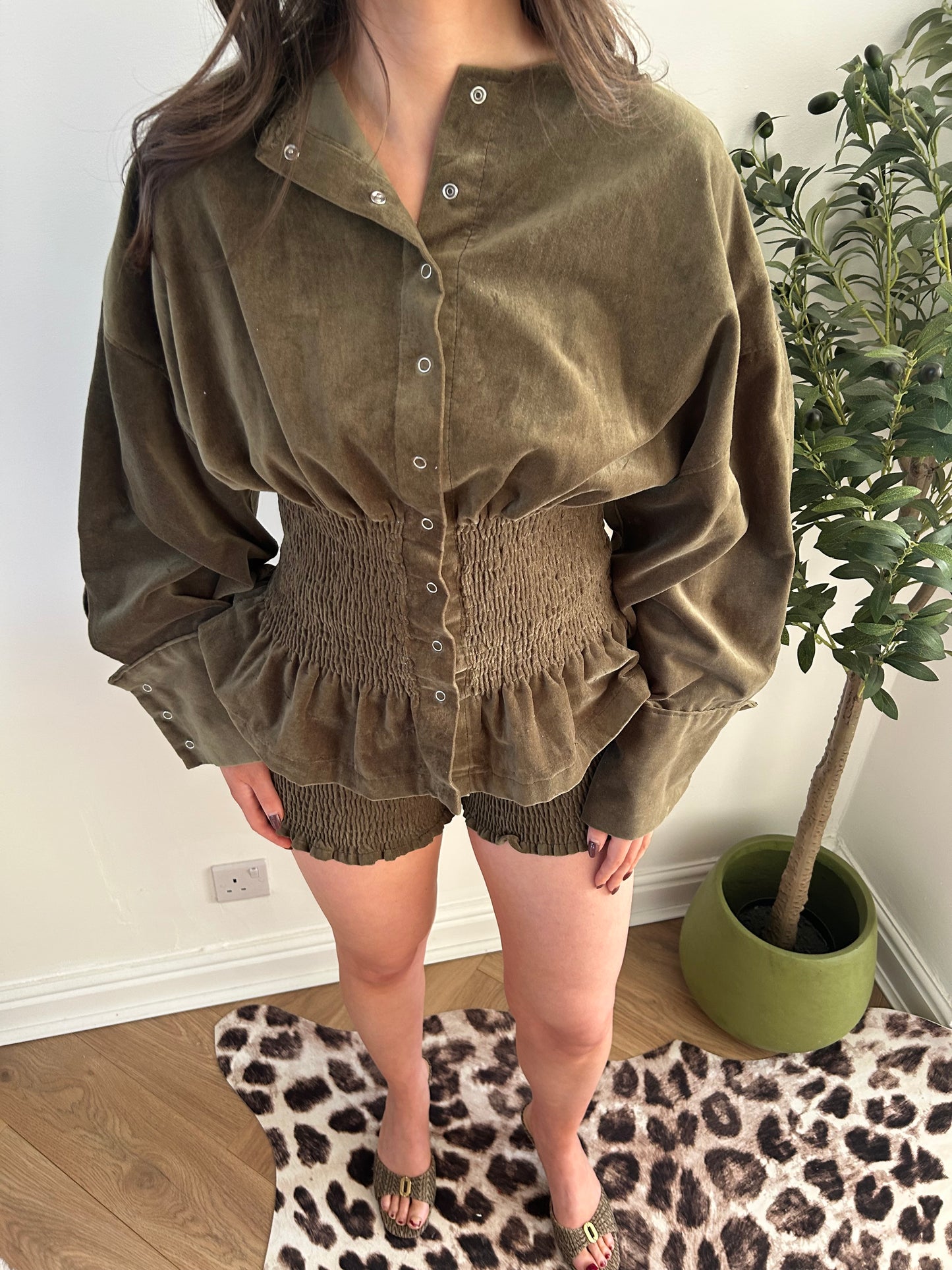 PREORDER Apricity Set in Olive