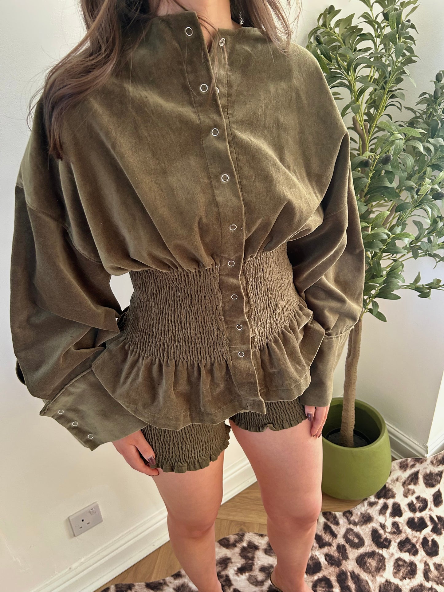 PREORDER Apricity Set in Olive