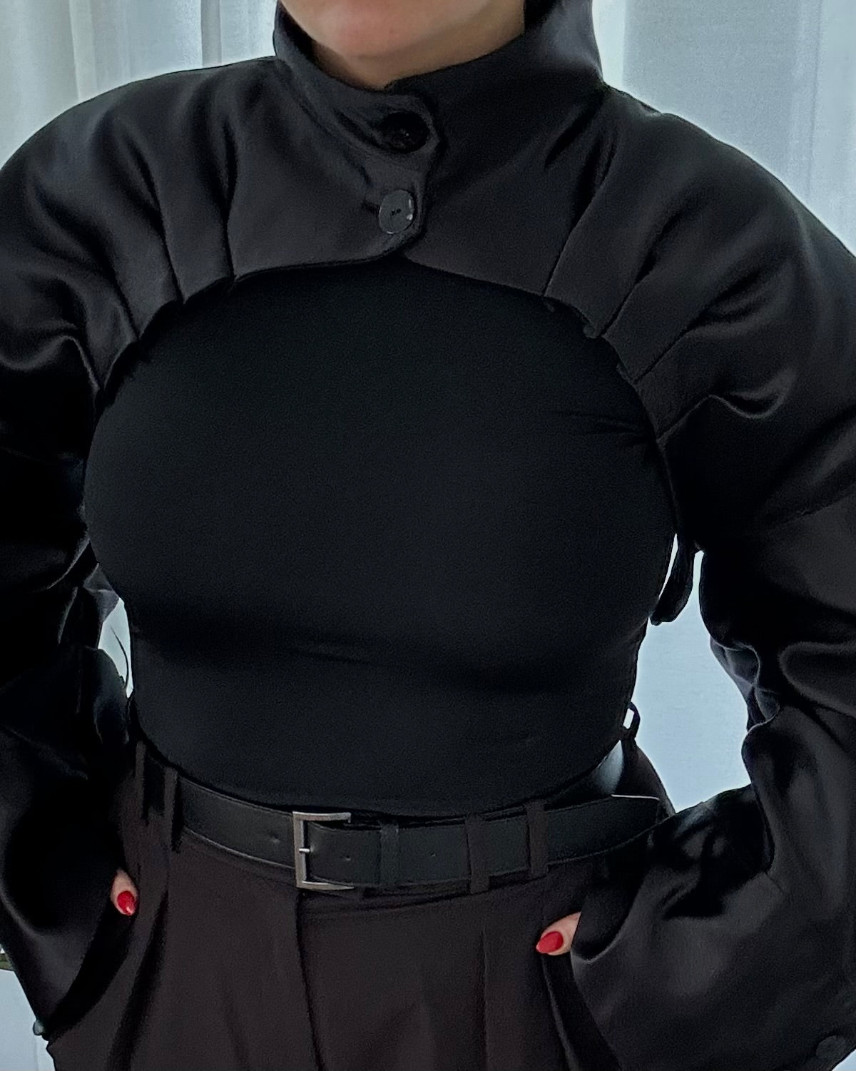 aPREORDER The Bolero in Black